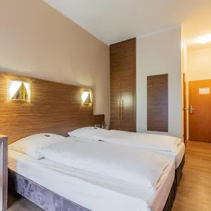 Sport- Und Tagungshotel De Poort **** Goch